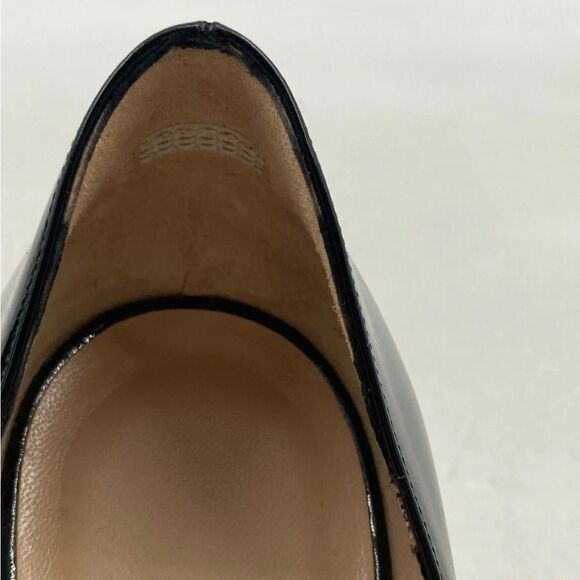 Manolo Blahnik Shiny Black Pointed Heels - Size 38 - Picture 6 of 11